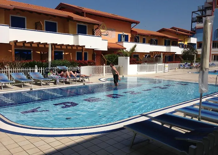 Villaggio Hemingway - Family 4*