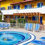 Villaggio Hemingway - Family Apartahotel Caorle
