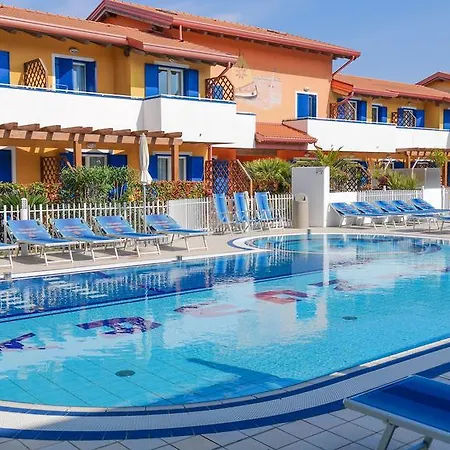 Villaggio Hemingway - Family 4*