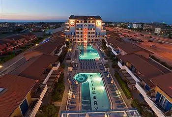 Villaggio Hemingway - Family מלון דירות 4*