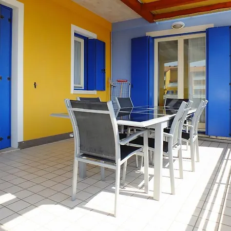Villaggio Hemingway - Family קאורלה